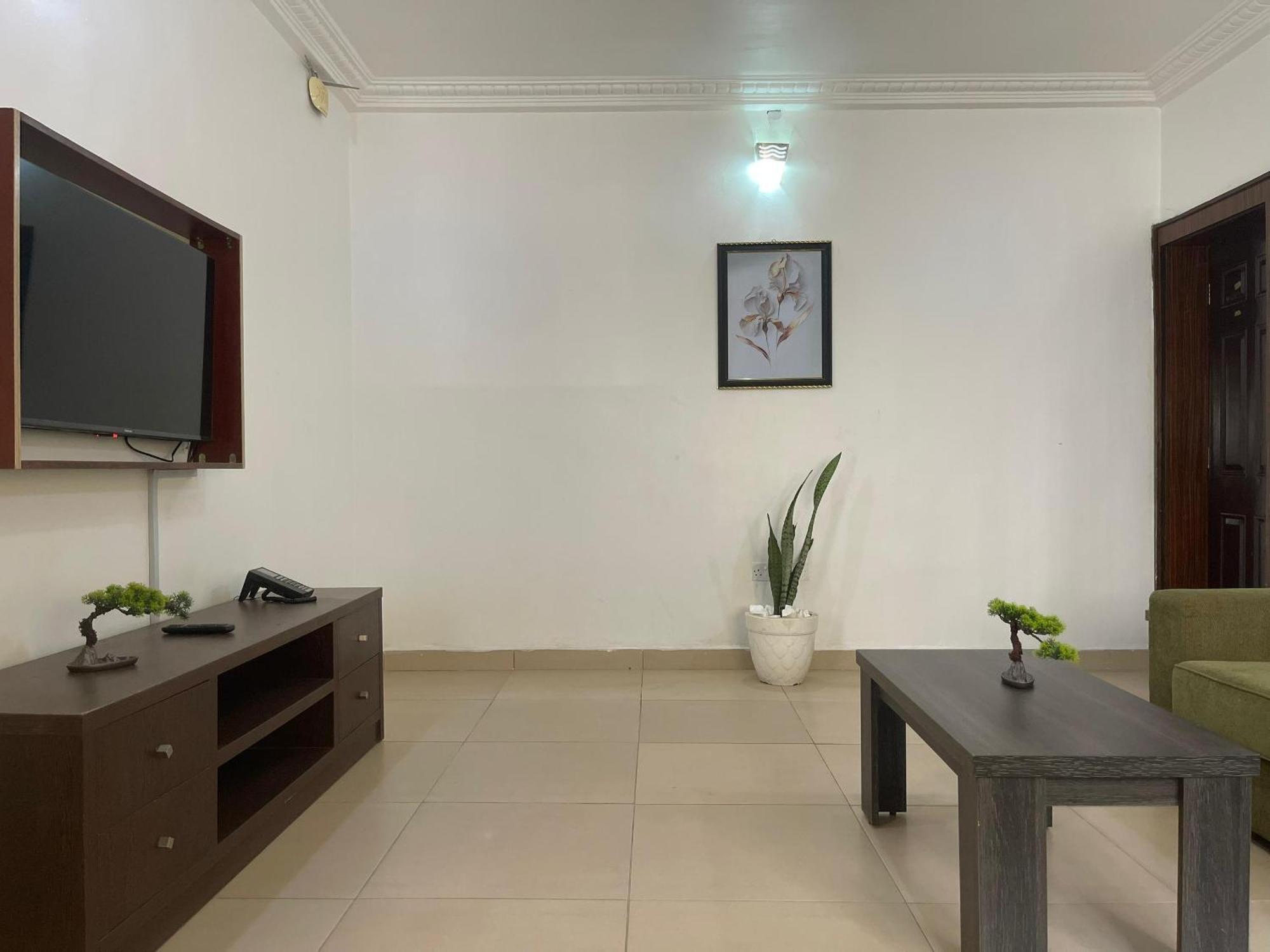 Aa Hotel And Suites Абуджа Екстер'єр фото